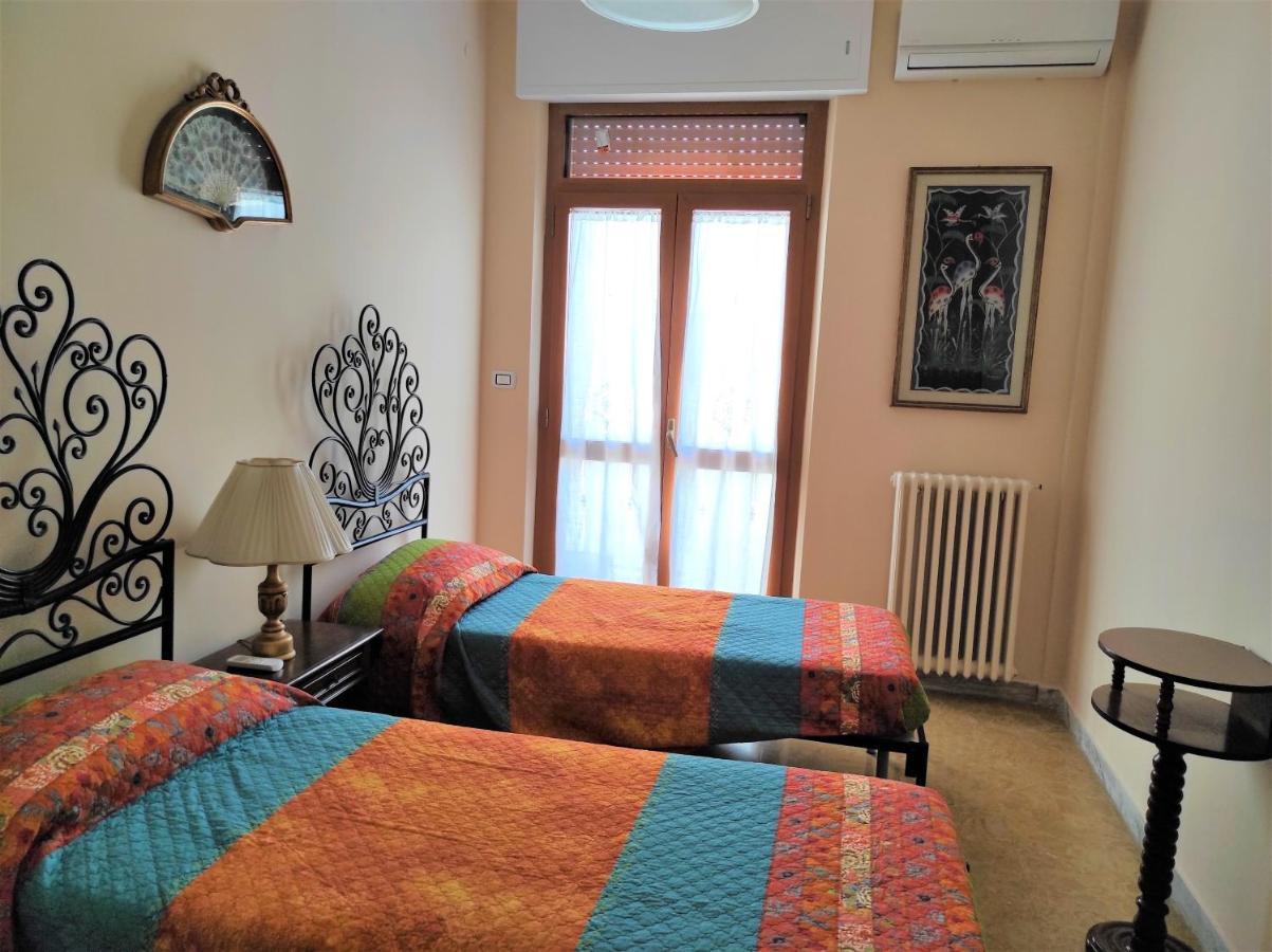 레체 La Colonna Holiday House 아파트 외부 사진