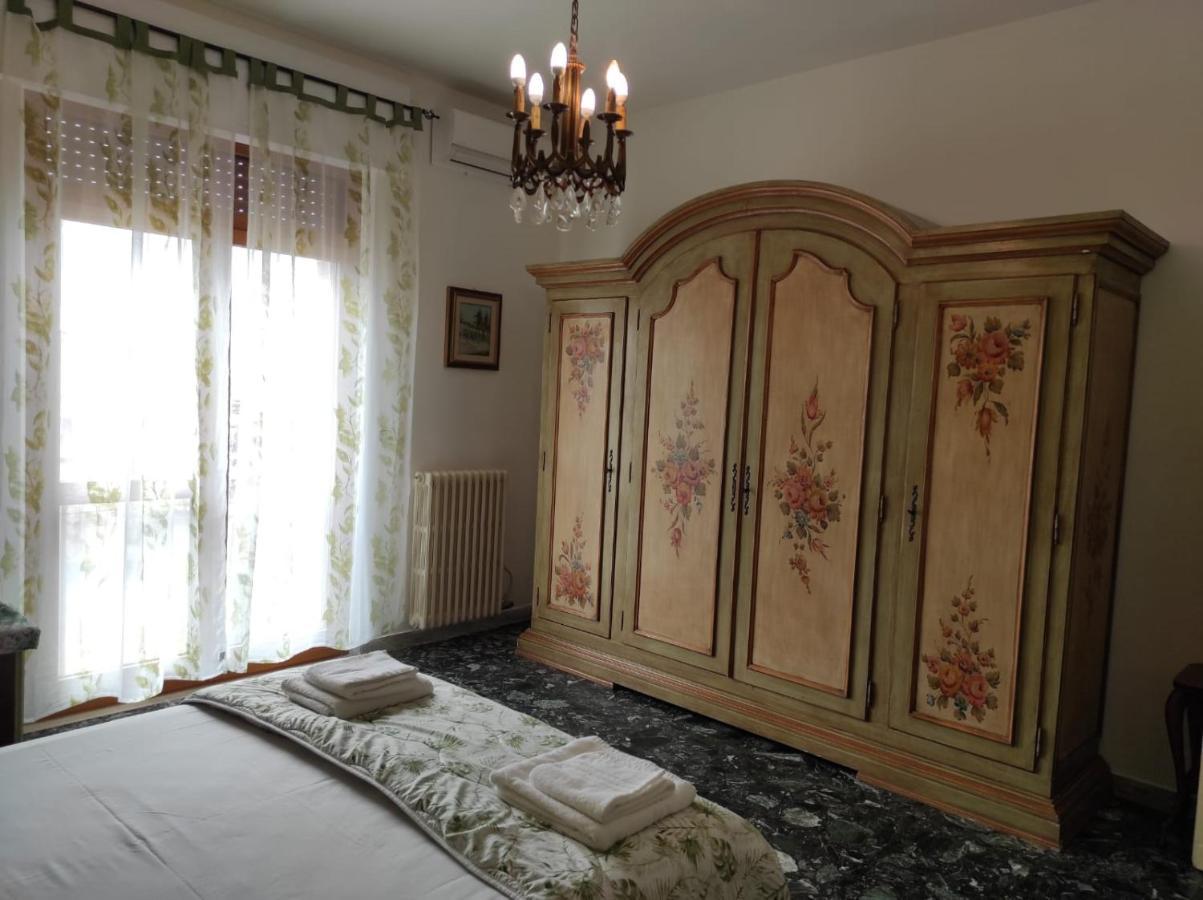 레체 La Colonna Holiday House 아파트 외부 사진